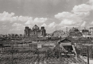 Los 4118 - Berlin - Images of Berlin after WWII - 0 - thumb