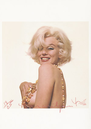Los 4336 - Stern, Bert - Marilyn Monroe - That Famous Smile - 0 - thumb