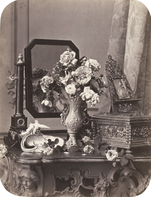 Lot 4034, Auction  114, Küss, Ferdinand, Still life with flowers and various objects