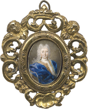 Lot 6385, Auction  114, Deutsch, um 1720. Bildnis eines Mannes mit gepuderter Allongeperücke, in blauem Umhang über Goldbrokatweste