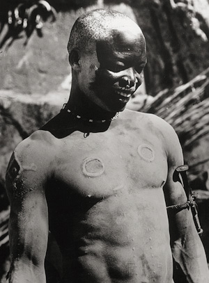 Los 4300 - Riefenstahl, Leni - African tribal men - 0 - thumb