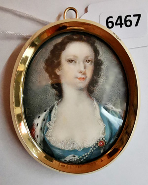 Los 6467 - Lens, Peter Paul - Portrait Miniatur einer jungen Adeligen in hellblauem Kleid mit Hermelinmantel - 2 - thumb