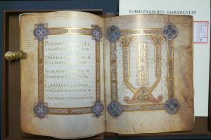Lot 1317, Auction  119, Karolingisches Sakramentar, Codex Vindobonensis 958