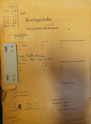 Lot 3033, Auction  119, Brecht, Bertolt, Akte des Kreisgerichtes Strausberg