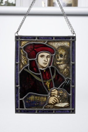 Lot 1584, Auction  120, Mors certa, Porträt eines Gelehrten. Bleiglastafel aus 30 unterschiedlich farbigen Glasteilen