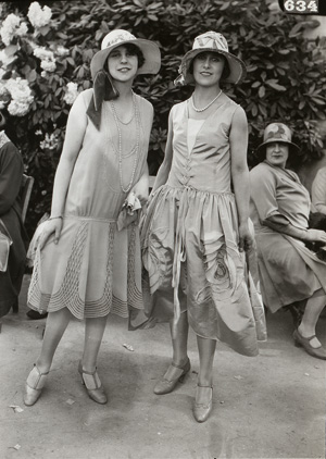 Lot 4144, Auction  120, Fashion 1920, Fashion photos from 1920s