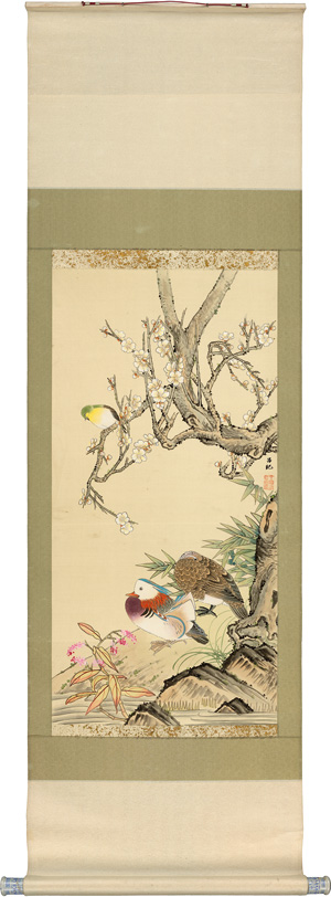 Lot 700, Auction  121, Oshidori to Ierohanma, Rollbild: Pärchen Mandarinenten und Goldzeisig zur Kirschblüte am Fluss