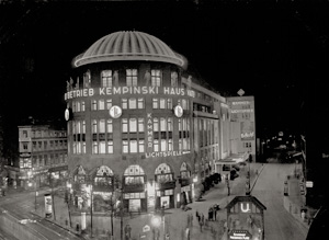 Los 4097 - Berlin im Licht - Views of buildings illuminated for 'Berlin im Licht' - 20 - thumb