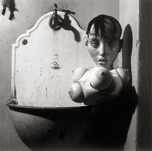 Los 4098 - Bellmer, Hans - Hans Bellmer Photographies (Images from the "Poupée" series - 1 - thumb