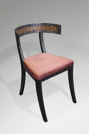 Lot 6052, Auction  121, Französisch oder Skandinavisch, um 1820-30. Klismos-Stuhl im etruskischen Stil