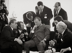 Lot 4197, Auction  122, Klemm, Barbara, Leonid Breschnew with Willy Brandt in Bonn