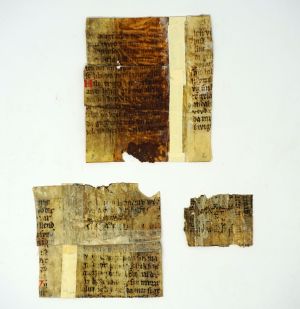 Los 2878 - "Heiliger Geist" - 3 Fragmente einer spätmittelalterlichen deutschen Handschrift + Beilage - 2 - thumb