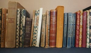 Los 3103 - Durieux, Tilla - ca. 200 Bücher aus der Bibliothek der Schauspielerin, teils mit deren Exlibris  - 2 - thumb