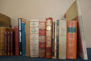 Los 3103 - Durieux, Tilla - ca. 200 Bücher aus der Bibliothek der Schauspielerin, teils mit deren Exlibris  - 4 - thumb