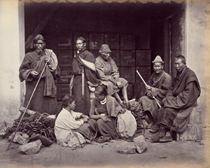 Los 4019 - Bourne, Samuel - Group of Bhutanese people, Darjeeling - 0 - thumb
