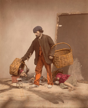 Lot 4079, Auction  124, Sommer, Giorgio, Street vendor with children