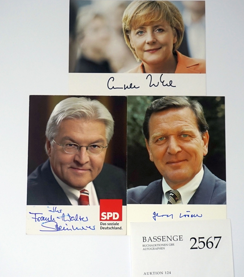 Lot 2567, Auction  124, Deutsche und ausländische Politiker nach 1945, 37 Autogramm-Fotos