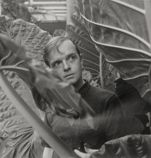 Los 4088 - Beaton, Cecil - Truman Capote, Bangkok, Thailand - 0 - thumb