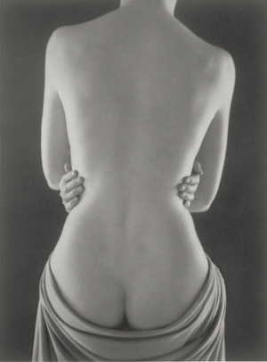 Los 4095 - Bernhard, Ruth - Draped Torso with Hands / Two forms / Hips Horizontal  - 0 - thumb