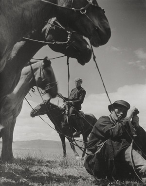 Los 4143 - Hensky, Herbert - Mongolian horse breeders - 0 - thumb