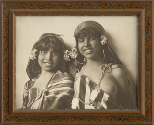 Los 4194 - Lehnert & Landrock - Two Tunisian girls - 0 - thumb