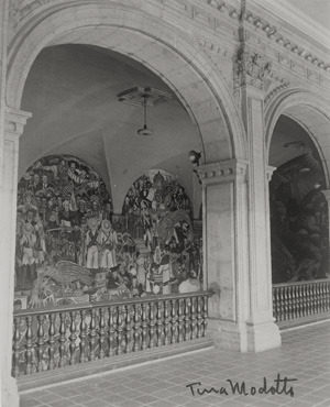 Los 4215 - Modotti, Tina - Diego Rivera Mural, Palacio Nacional, Mexico City - 0 - thumb