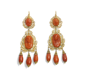 Lot 6520, Auction  125, Ohrschmuck, Paar filigrane Korallen-Ohrgehänge mit Kameen