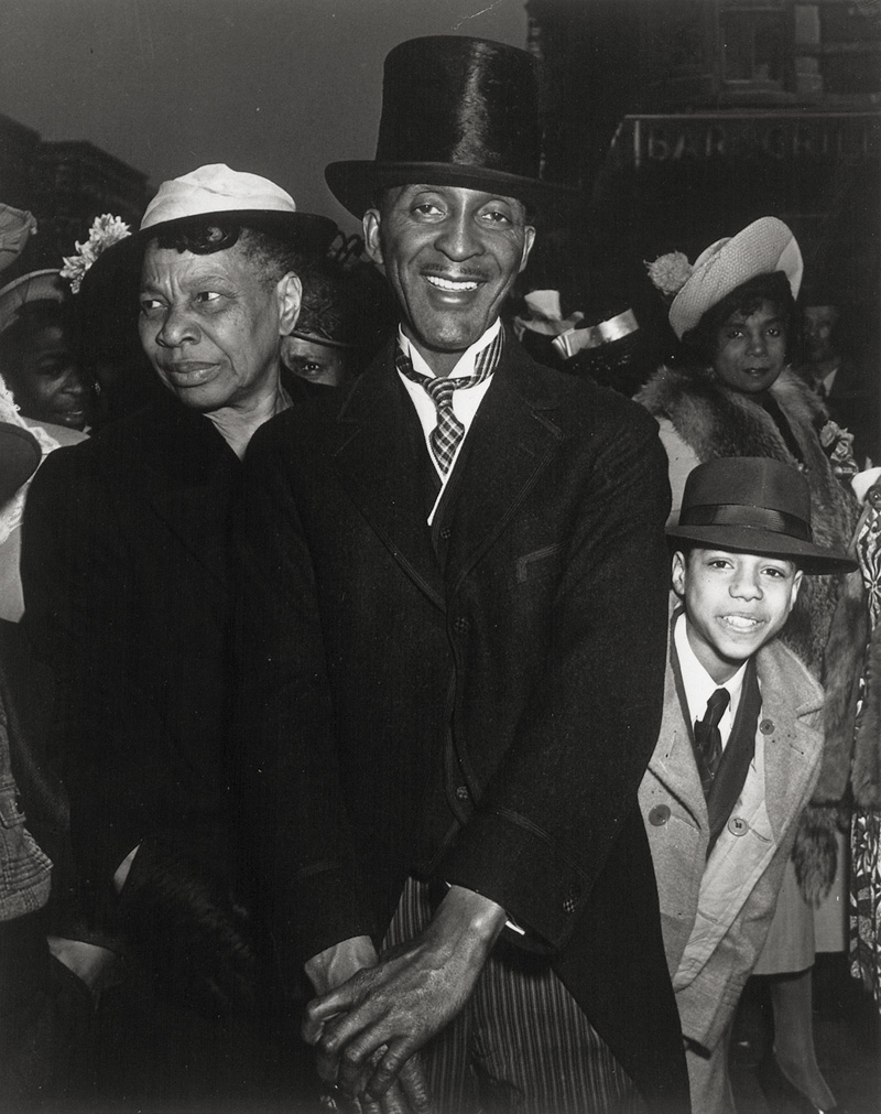 Lot 4241, Auction  126, Weegee, Easter Sunday in Harlem