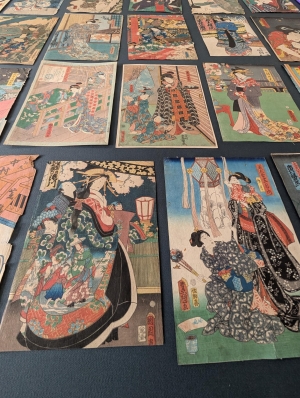 Los 602 - Bijin-ga - Sammlung von 36 Ukiyo-e Farbholzschnitten verschiedener Künstler. Tokio 1831-1866 - 12 - thumb