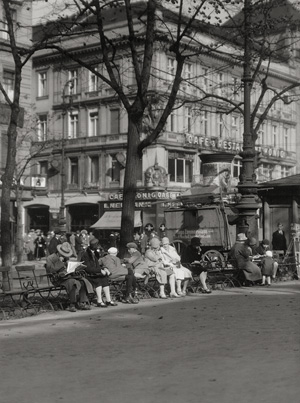 Lot 4286, Auction  127, Stone, Sasha and Cami, Berlin, Unter den Linden