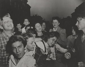 Lot 4306, Auction  127, Weegee, Brooklyn School Children see Gambler Murdered in Street