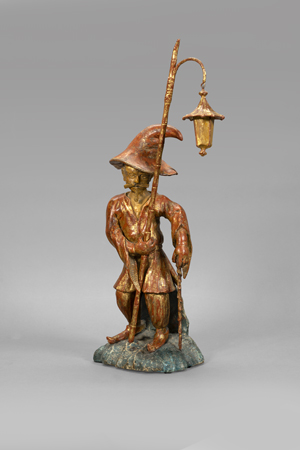 Lot 6397, Auction  127, Deutsch, wohl Sächsisch, 1. Hälfte 18. Jh. Figurine eines Chinese mit Kegelhut und Laterne