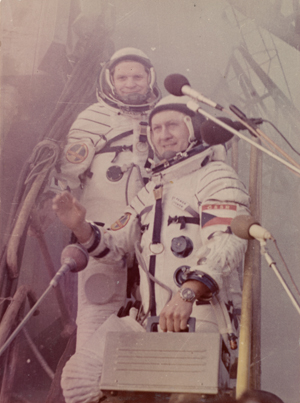 Los 6475 - Sowjetunion - 1983. Fotoalbum Kosmodrom Baikonur - 2 - thumb