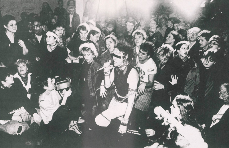 Lot 3309, Auction  127, Search & Destroy, New Wave Cultural Research, No 1-10 (und:) Research, No. 1-4